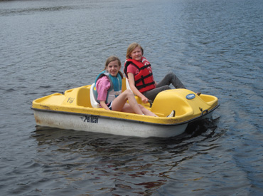 Kids paddleboating on Lake Callahan